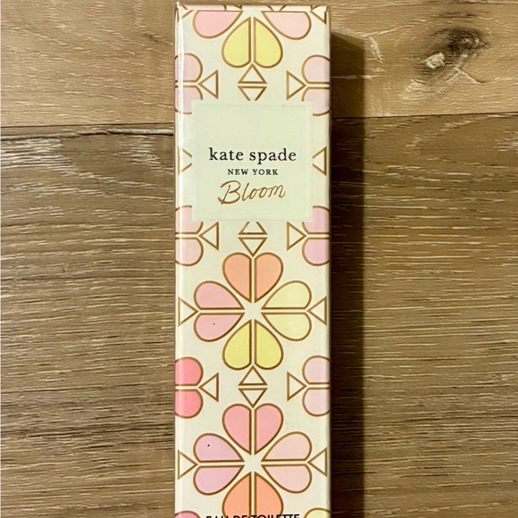 ✨Kate Spade Bloom Eau de Parfum 10ml Travel Spray Floral Designer Perfume✨ - Picture 4 of 5